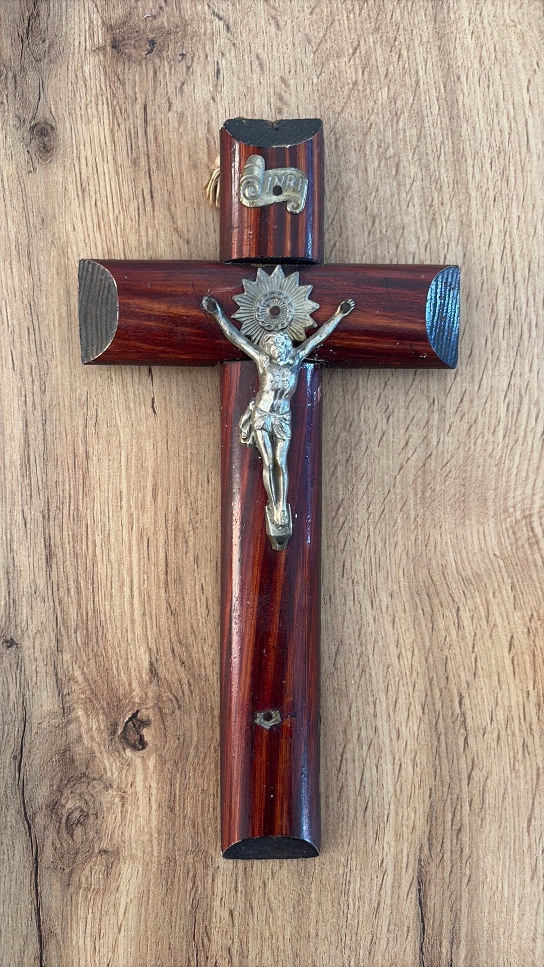 Crucifix ancien en bois et métal – fin XIXᵉ / début XXᵉ s, Antiquités & Art, Enlèvement ou Envoi