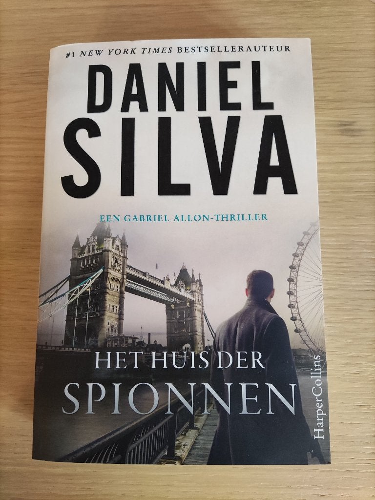 boek : Het huis der spionnen (nieuwstaat), Ophalen of Verzenden, Zo goed als nieuw