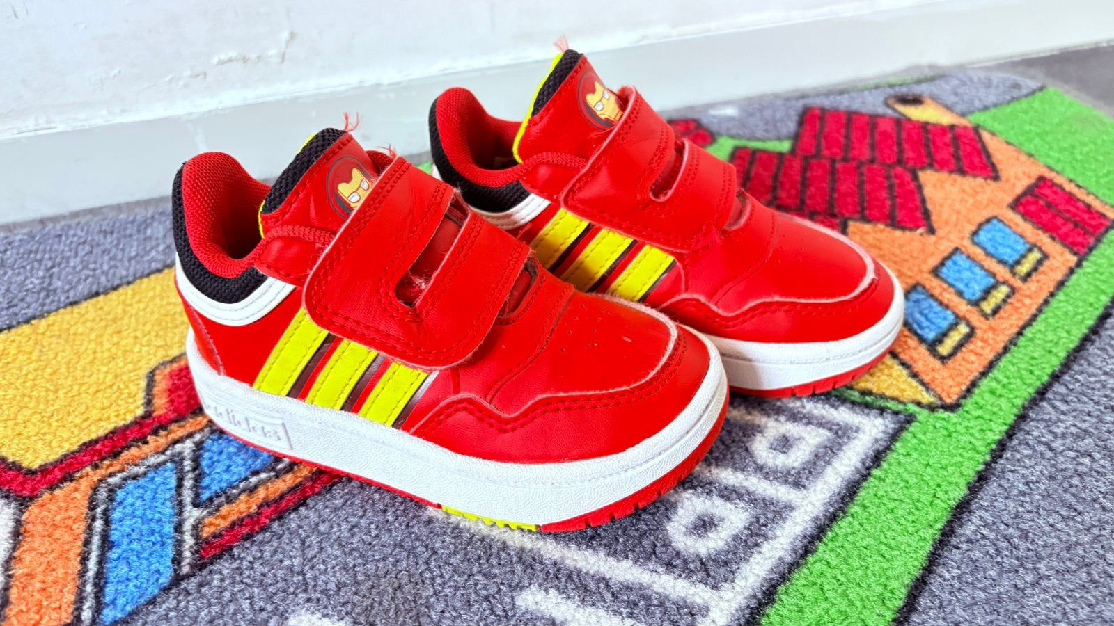 Cool Adidas Hoops 3.0 x Marvel Iron Man — Taille 22, Enlèvement