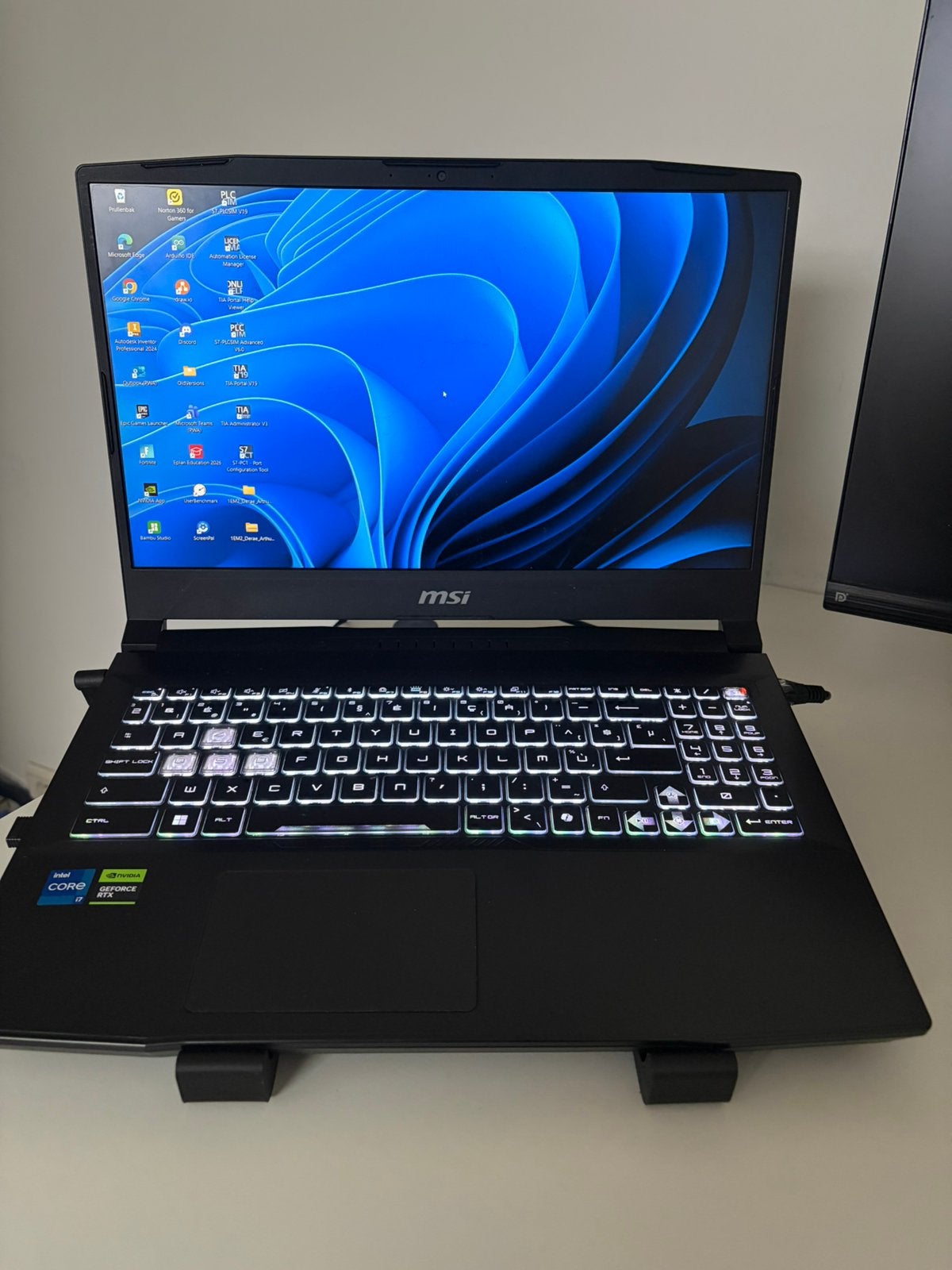 Gaming Laptop – RTX 4060 – Intel i7 – 144Hz, Enlèvement, Comme neuf, 16 GB, Gaming