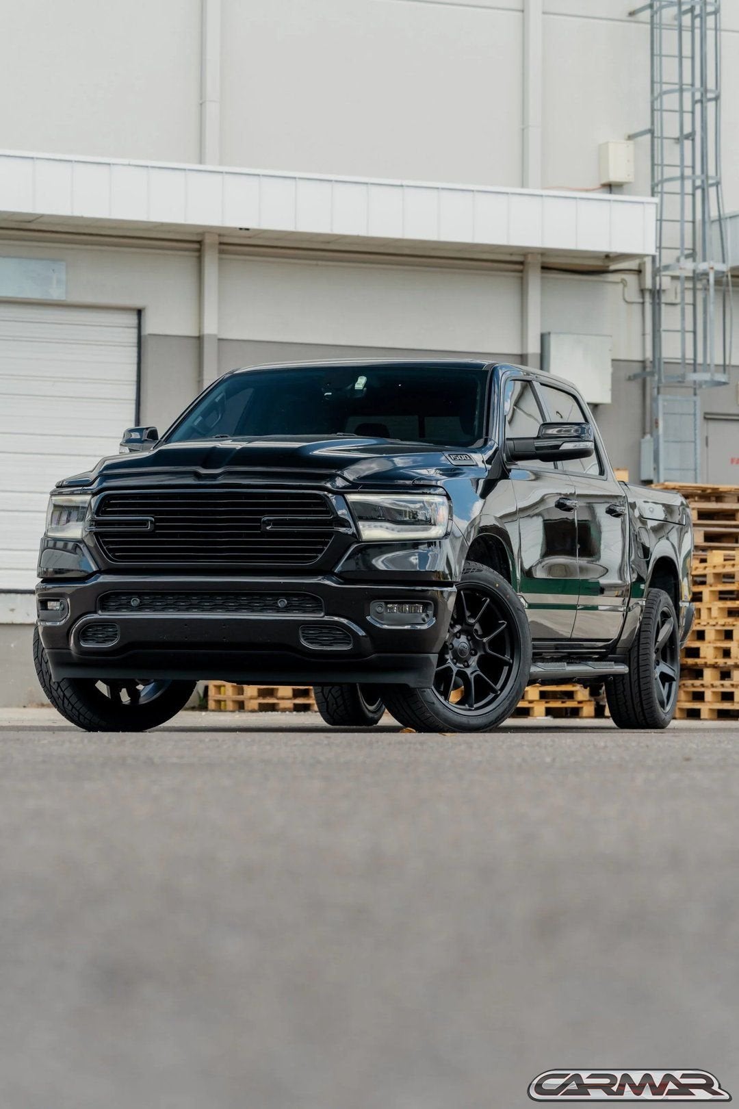 22'' Dodge Ram Wielen | Gratis zomerbanden | Originele look, Gebruikt, -, 285 mm, -