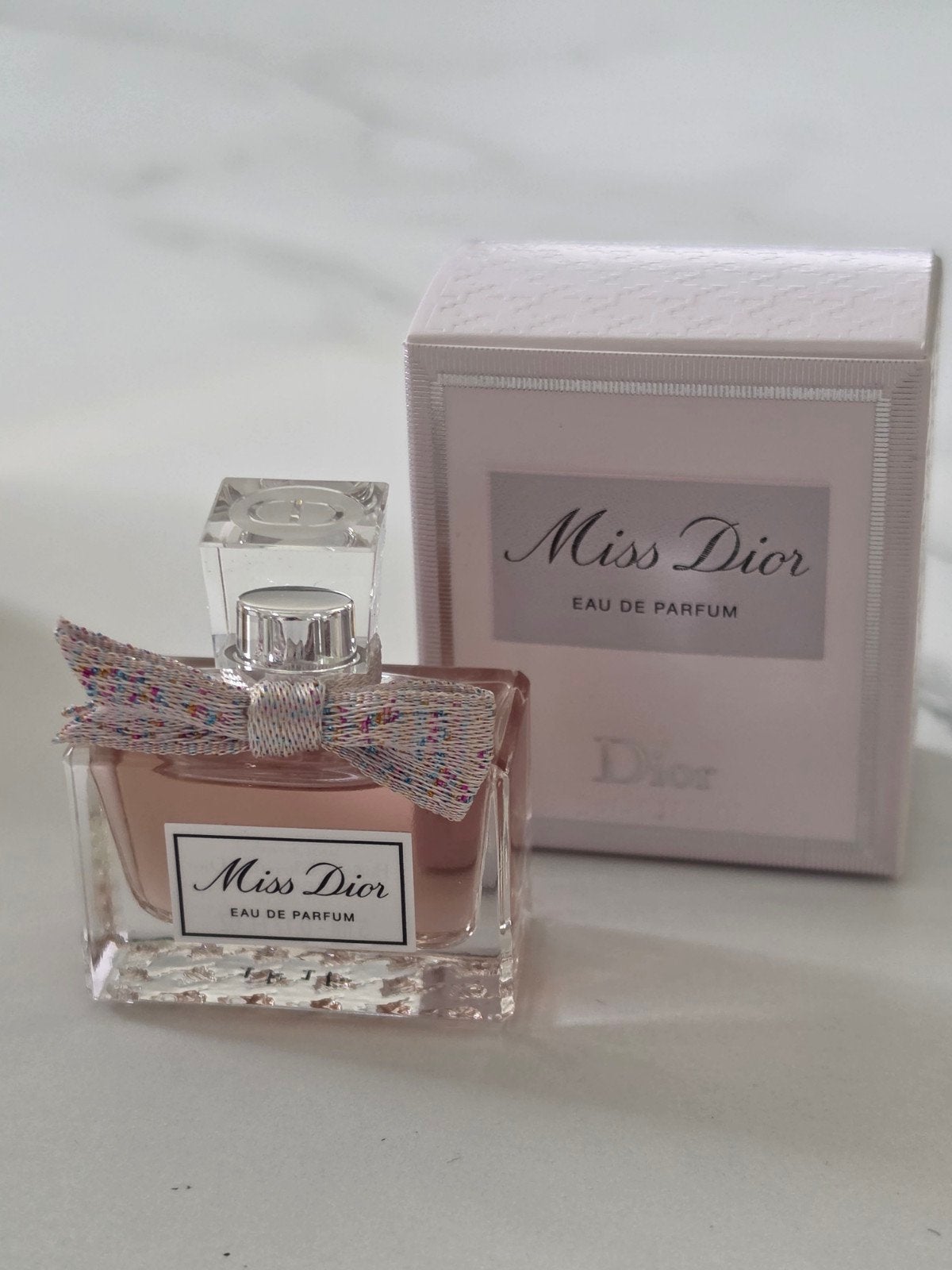 Miniature Miss Dior, Collections, Parfums, Envoi, Miniature