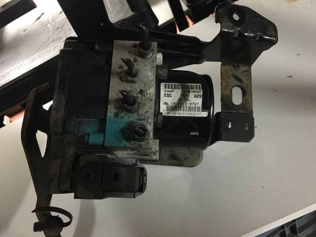 BOITIER ABS OPEL COMBO D, Auto-onderdelen, Remmen en Aandrijving, Opel, Gebruikt, Ophalen