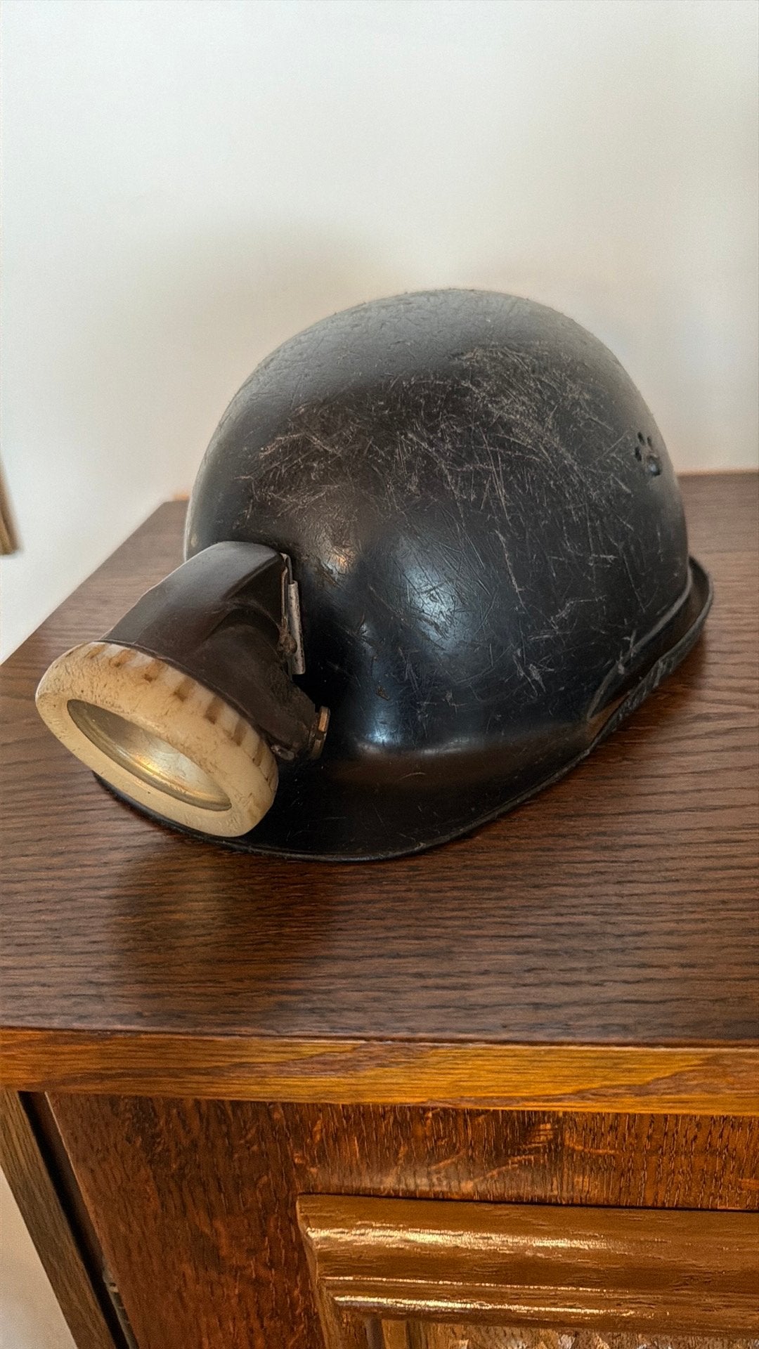 Helm uit de koolmijn, Ophalen