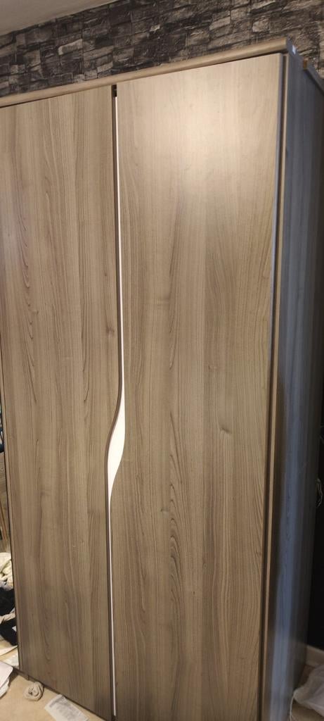 grote garderobe, Ophalen