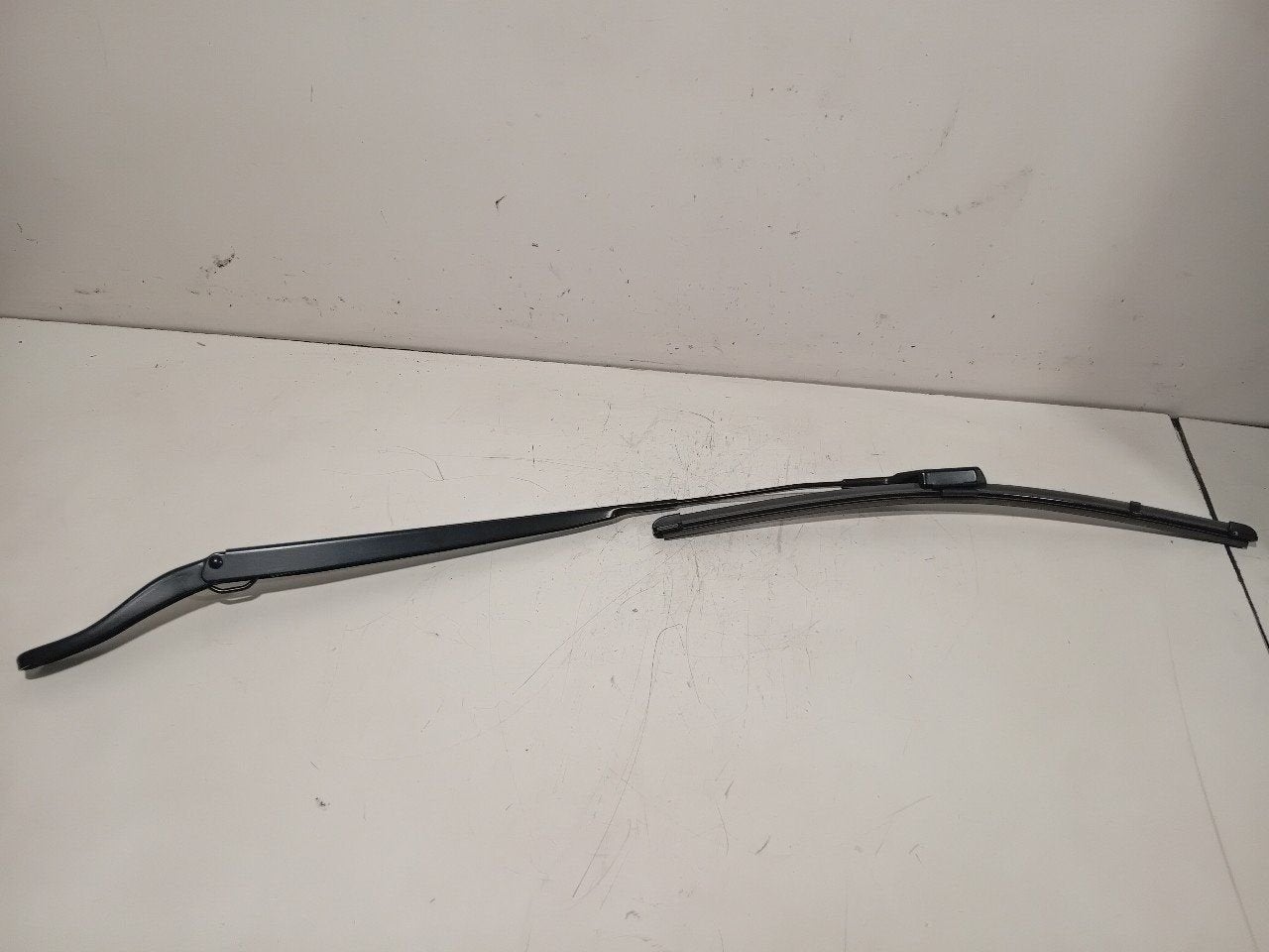 Ruitenwisserarm rechts voor Renault Austral, Onderdelen@venauto.nl, Van der Ven Autorecycling B.V., Gebruikt, Ettenseweg 76, 4706 PB Roosendaal, The Netherlands