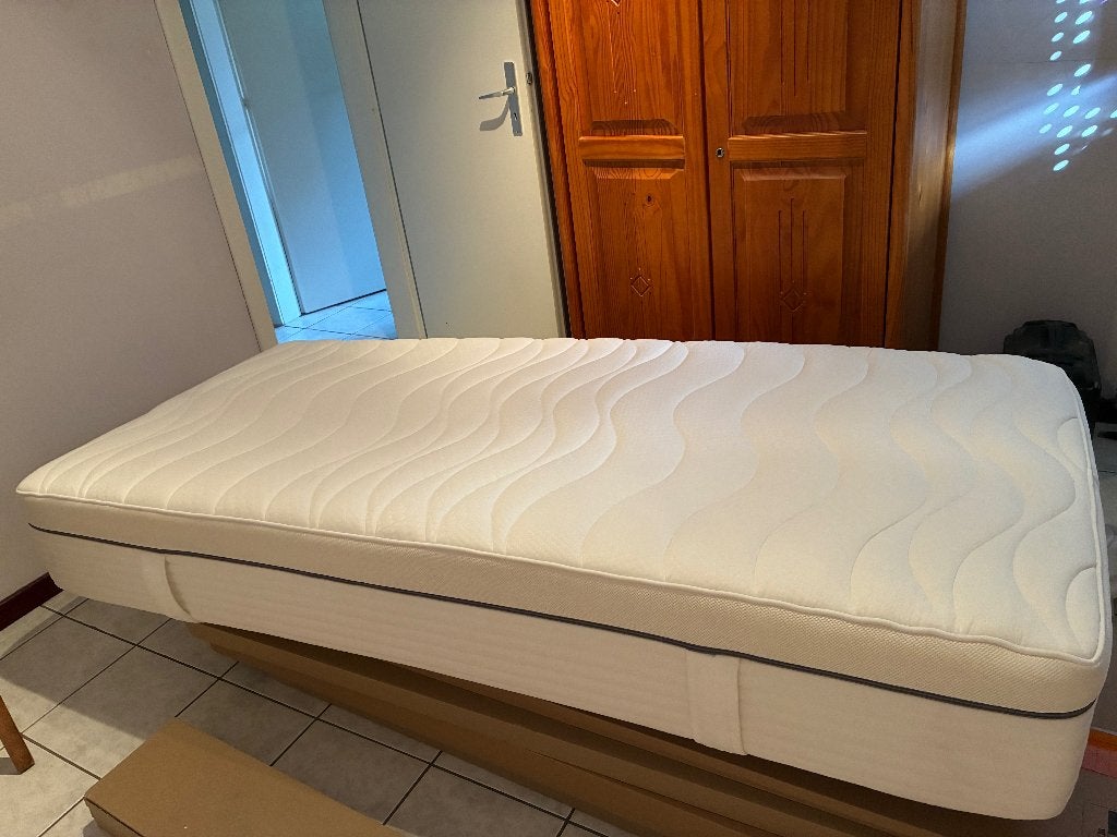Matelas 90x200 (hauteur 30cm), 90 cm, Matelas, Enlèvement, 200 cm