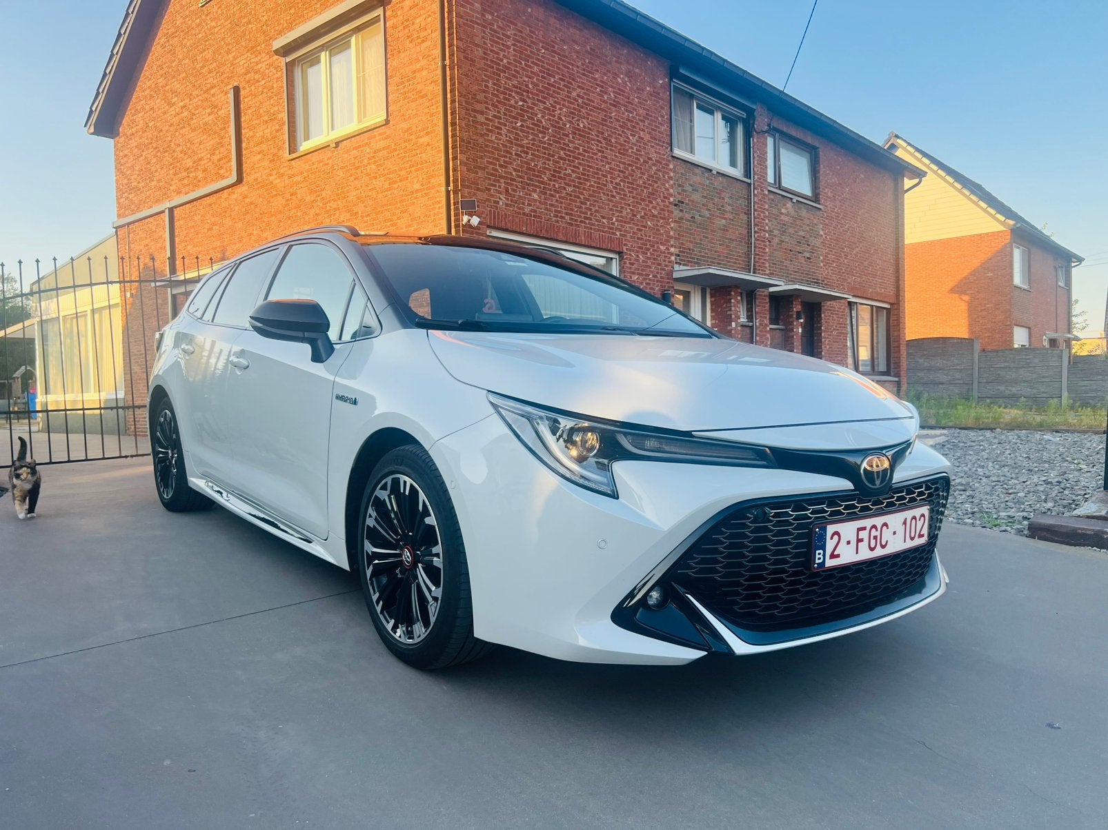 Toyota Corolla Touring Sports GR Sport 2.0 Hybrid 184 pk, Dealer onderhouden, 450 kg, Leder en Stof, Corolla TS