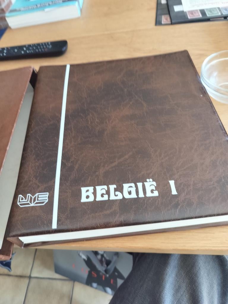 Postzegel album excellent deel 1 België van 1849 tem 1949, Verzenden
