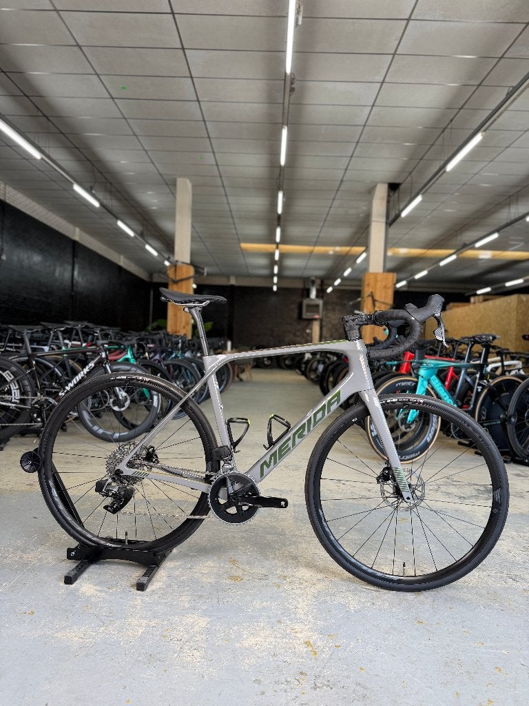 500km Merida Scultura Endurance AXS Carbon Racefiets, Enlèvement, Comme neuf