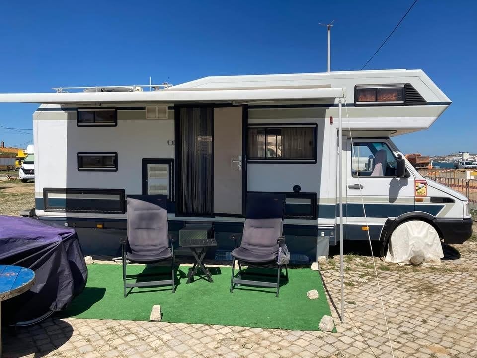 NIESMANN BISCHOFF CLOU TREND 670F (nieuwe motor), Caravans en Kamperen, Mobilhomes, Particulier, meer dan 6, Alkoof, Niesmann+Bischoff