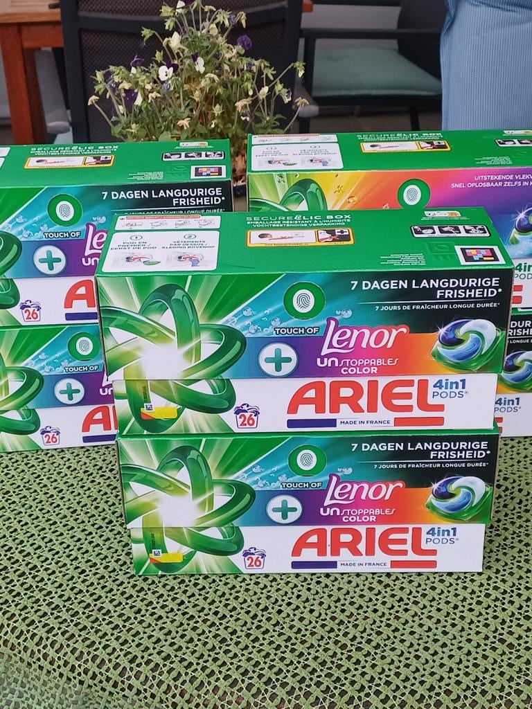 6 dosettes Ariel Lenor Unstoppabbles Color 4 en 1, Enlèvement ou Envoi