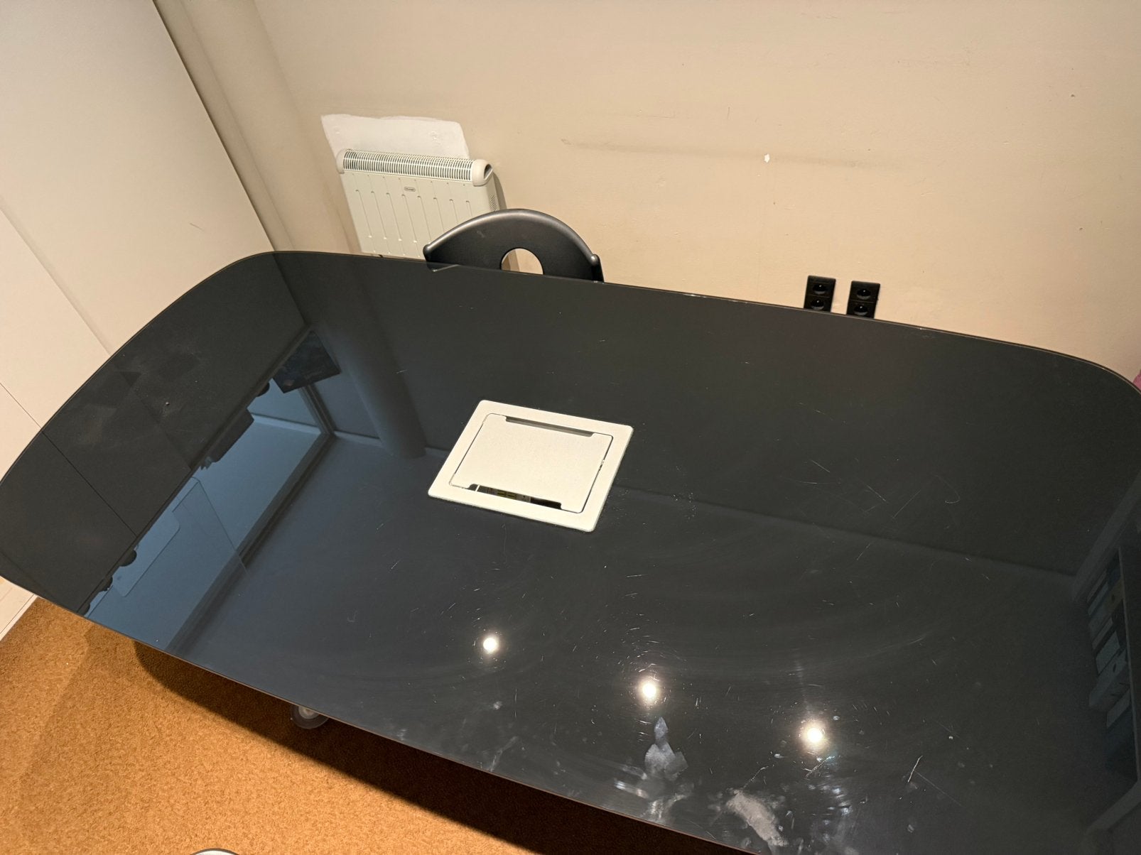 Exclusieve Interstuhl design vergadertafel / directietafel, Huis en Inrichting, Bureaus, Ophalen, Zwart, Glas