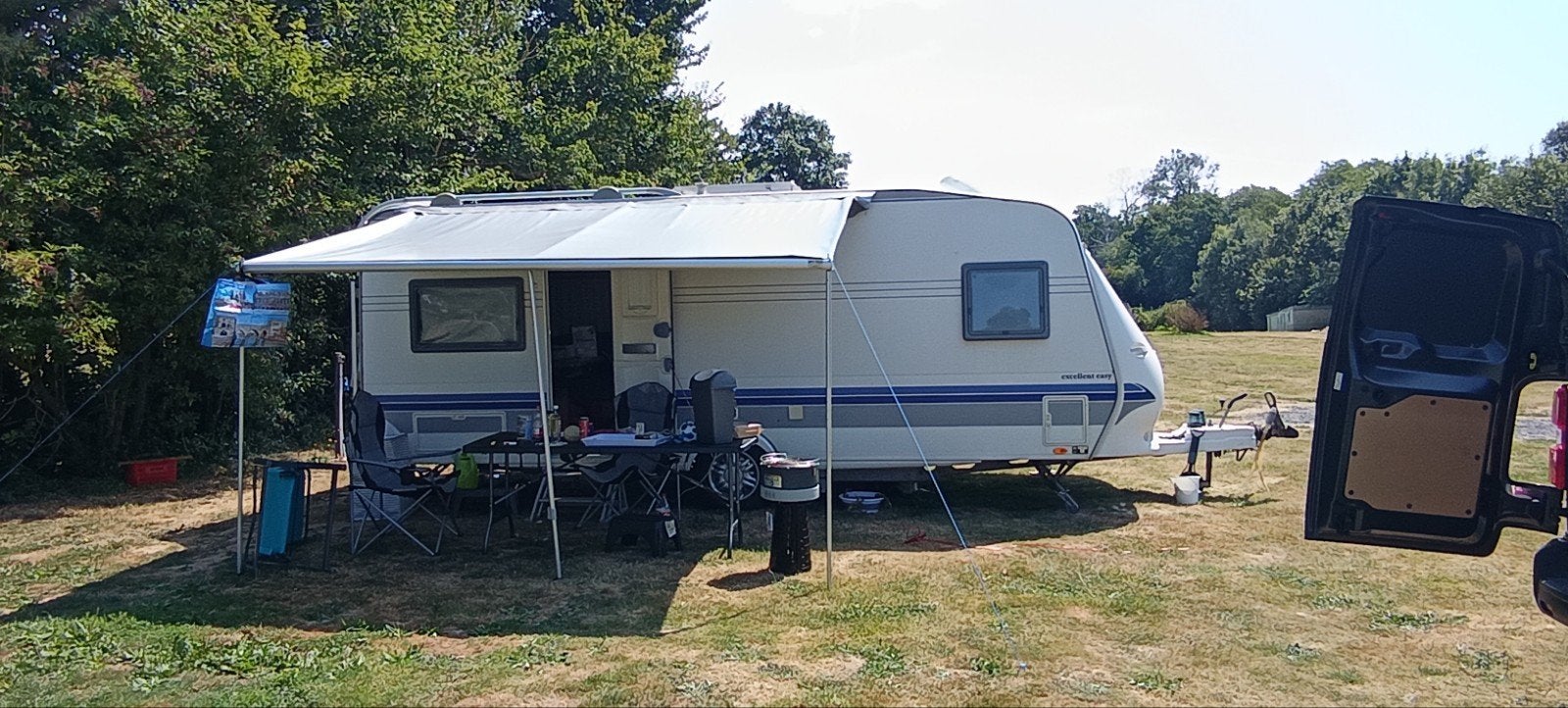 Caravane hobby 560 excellent easy, Caravanes & Camping, Caravanes, Particulier, Hobby, Auvent, Auvent, Enlèvement