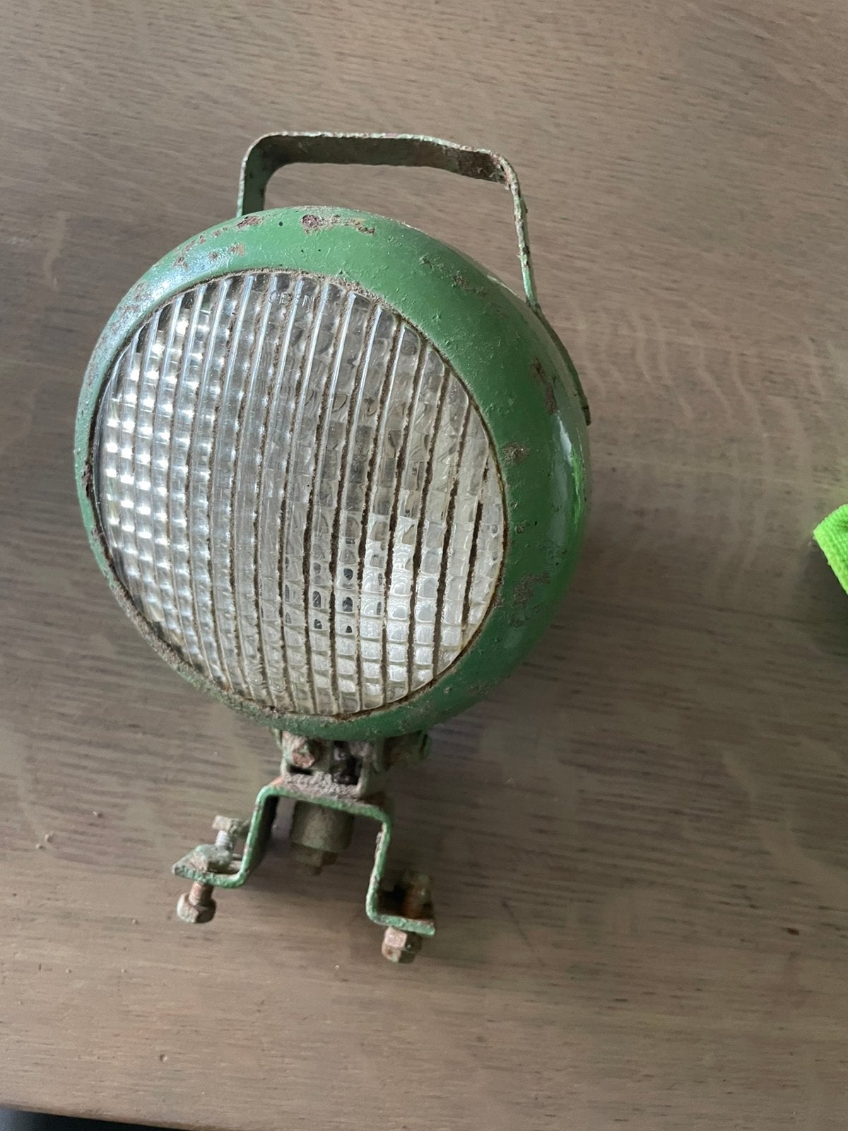 een vintage tractorlamp met een groene behuizing., Ophalen of Verzenden, Fendt
