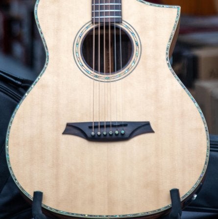 Guitare électro acoustique Bromo BAR 5CE, Musique & Instruments, Instruments à corde | Guitares | Acoustiques, Enlèvement, Comme neuf