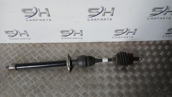 Aandrijfas rechts-voor van een Mercedes GLA, Gebruikt, -, Ophalen of Verzenden, -