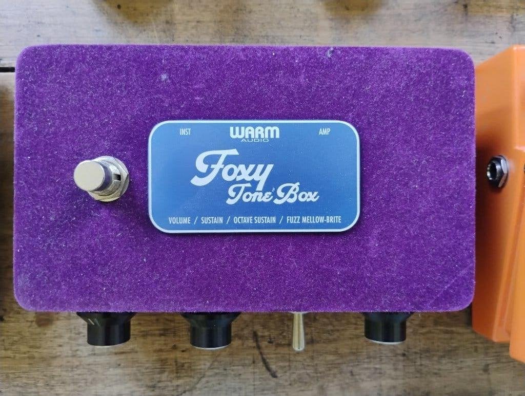 Warm Audio Foxy tone Box (Octafuzz), Enlèvement ou Envoi, Comme neuf, Distortion, Overdrive ou Fuzz