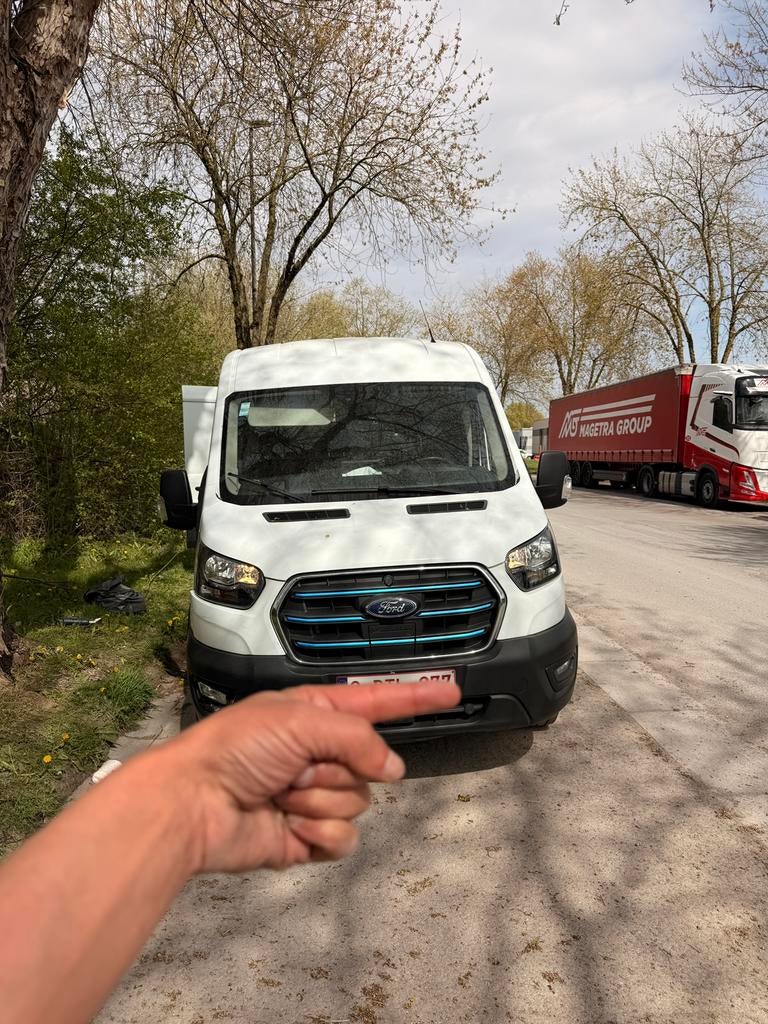 Ford etransit, Autos, Achat, 3 places, Noir, 5 portes