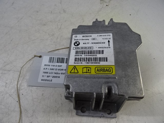 BOITIER AIRBAG BMW 1 serie (E87 / 87N) (0285010070), Utilisé, BMW, Petuelring 130
80809  München, DE, Bayerische Motoren Werke AG