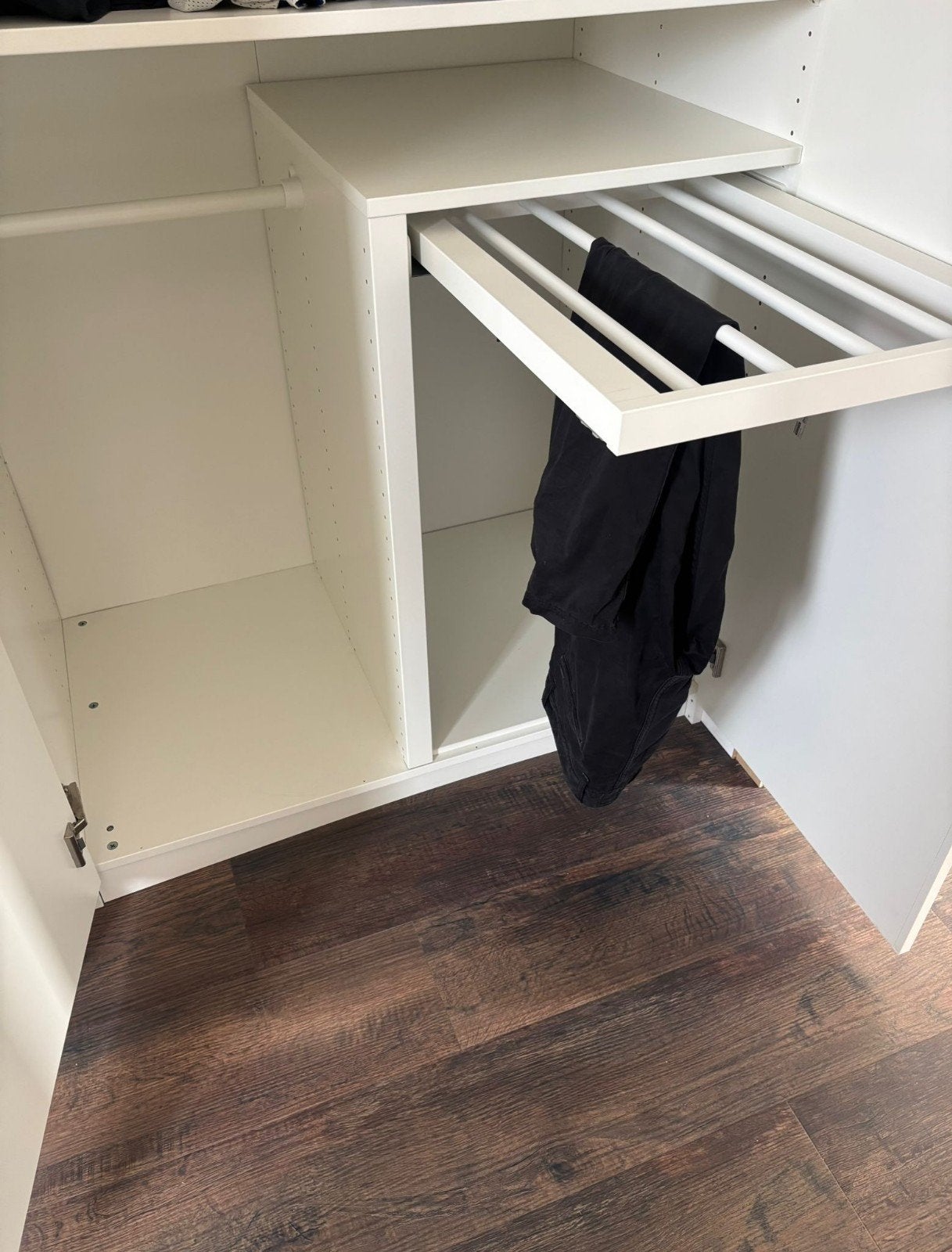 Porte-pantalons et tringle à vêtements IKEA PAX, Enlèvement