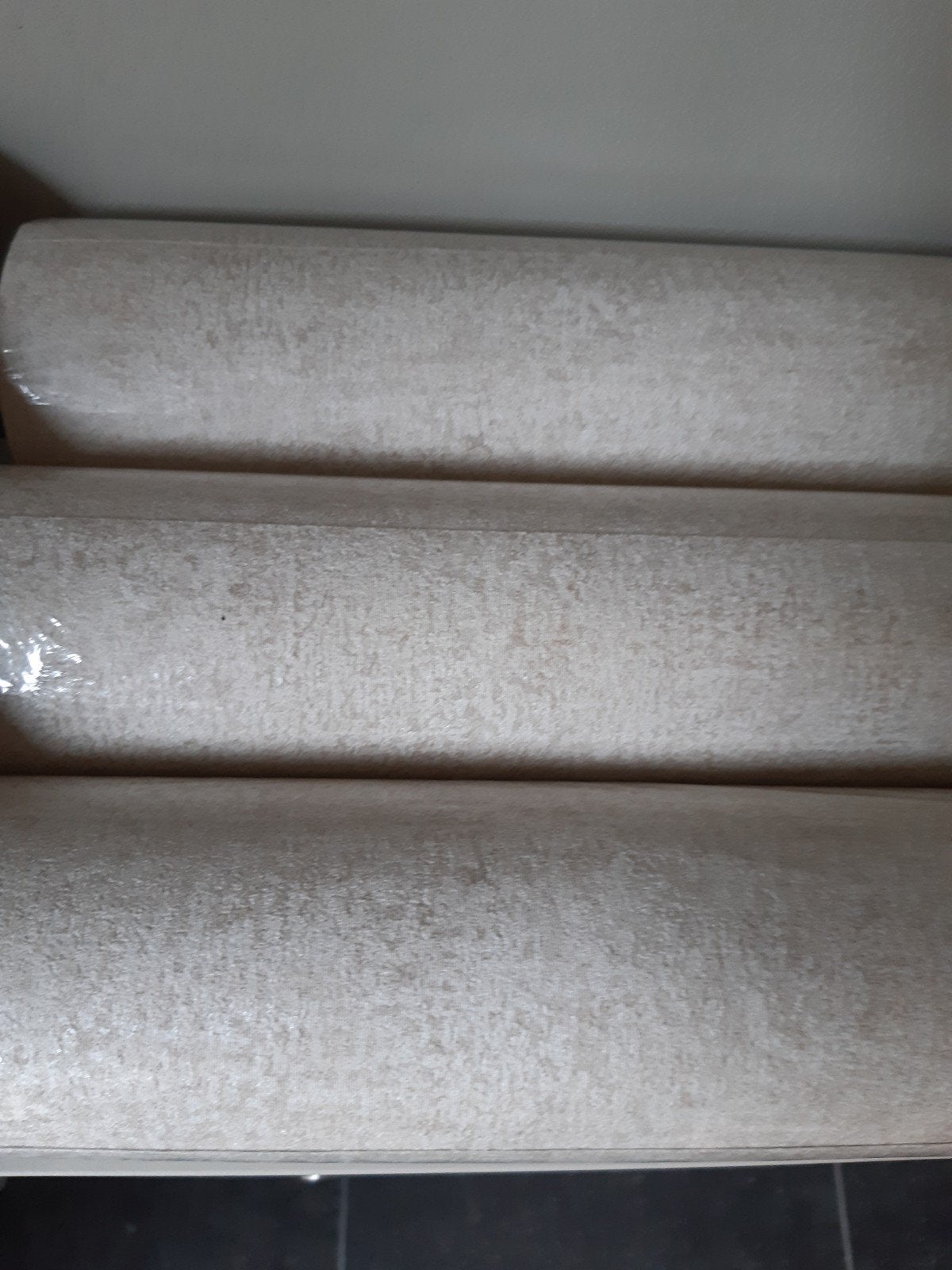 3 rollen beige vliesbehang 0,53x10,05m, Ophalen, Vliesbehang, Beige