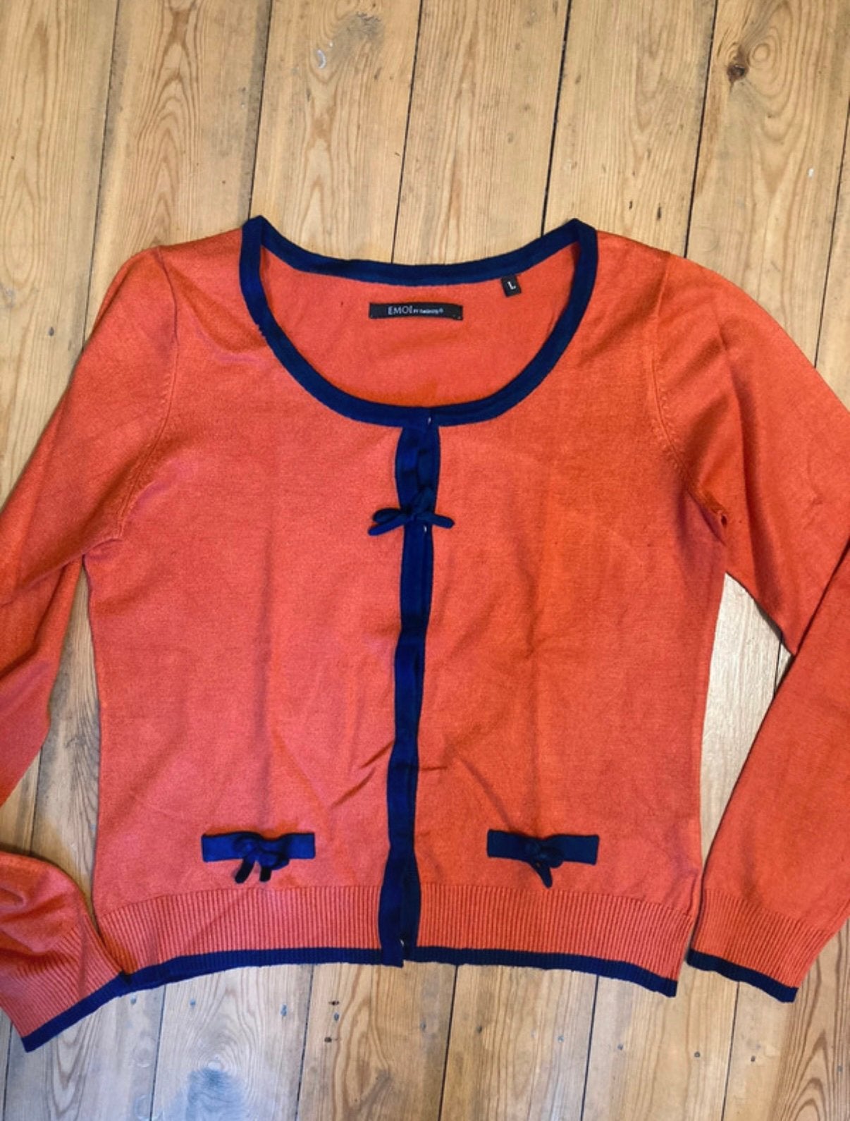 Lichte trui, large emonite, Kleding | Dames, Ophalen of Verzenden, Zo goed als nieuw, Maat 42/44 (L), Rood