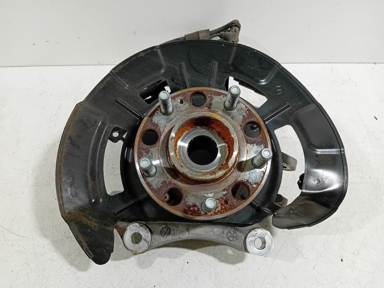 Wielnaaf links achter Hyundai Santa Fe, Onderdelen@venauto.nl, Van der Ven Autorecycling B.V., Ettenseweg 76, 4706 PB Roosendaal, The Netherlands