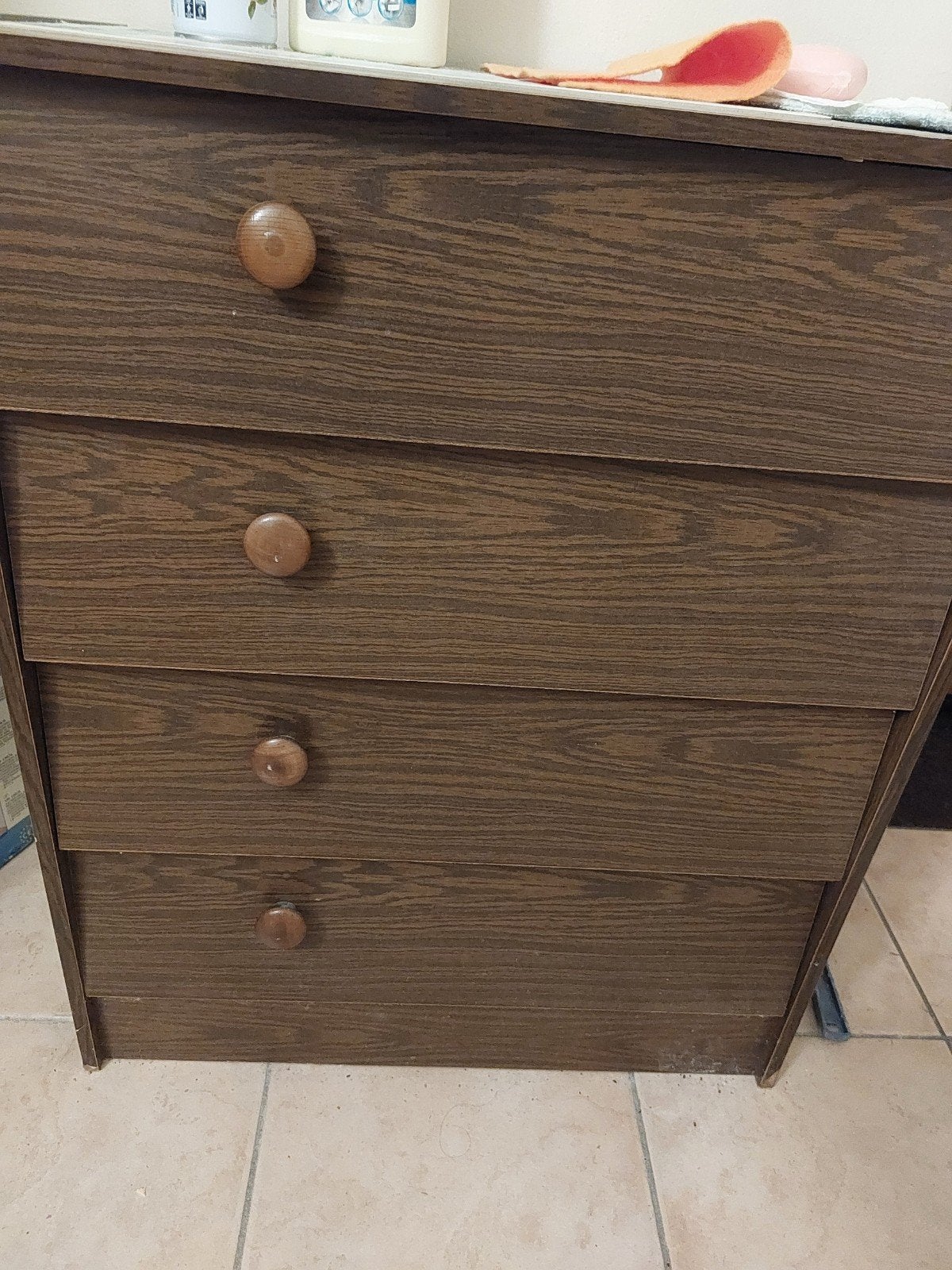 bruinschoenkast 1,20 op1m 50€, Huis en Inrichting, Ophalen