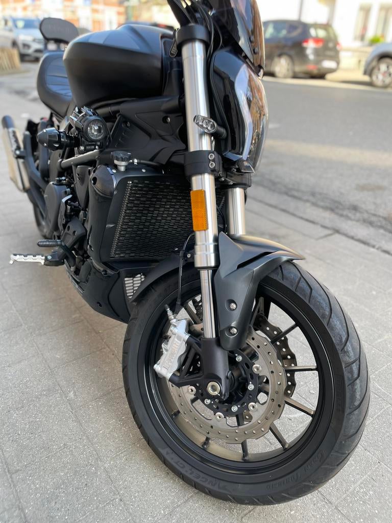 Benelli 502c A2, Motos, 2 cylindres, Permis Moto A2 minimum, 12 à 35 kW, Sport