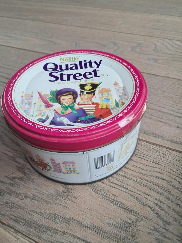 Petit look rétro : Quality Street - Nestlé, Enlèvement ou Envoi