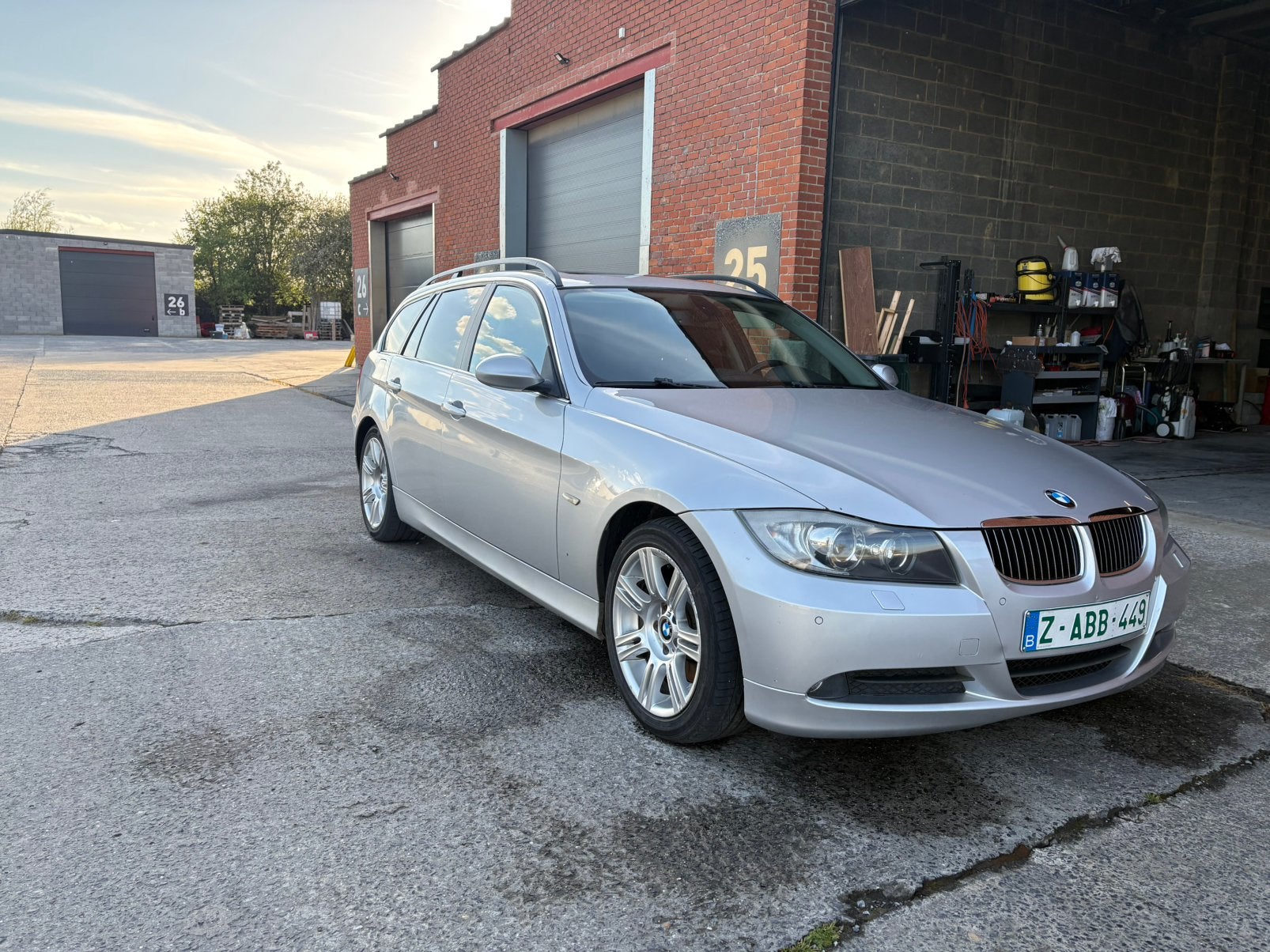 Bmw 325 d Autom M57!!!, Automaat, Achterwielaandrijving, 1800 kg, Zwart