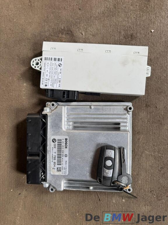 DME module + CAS 2 BMW E87 E90 E91 M47N2 7799854 Diesel, Autos : Pièces & Accessoires, Électronique & Câbles, BMW, Utilisé, Enlèvement ou Envoi
