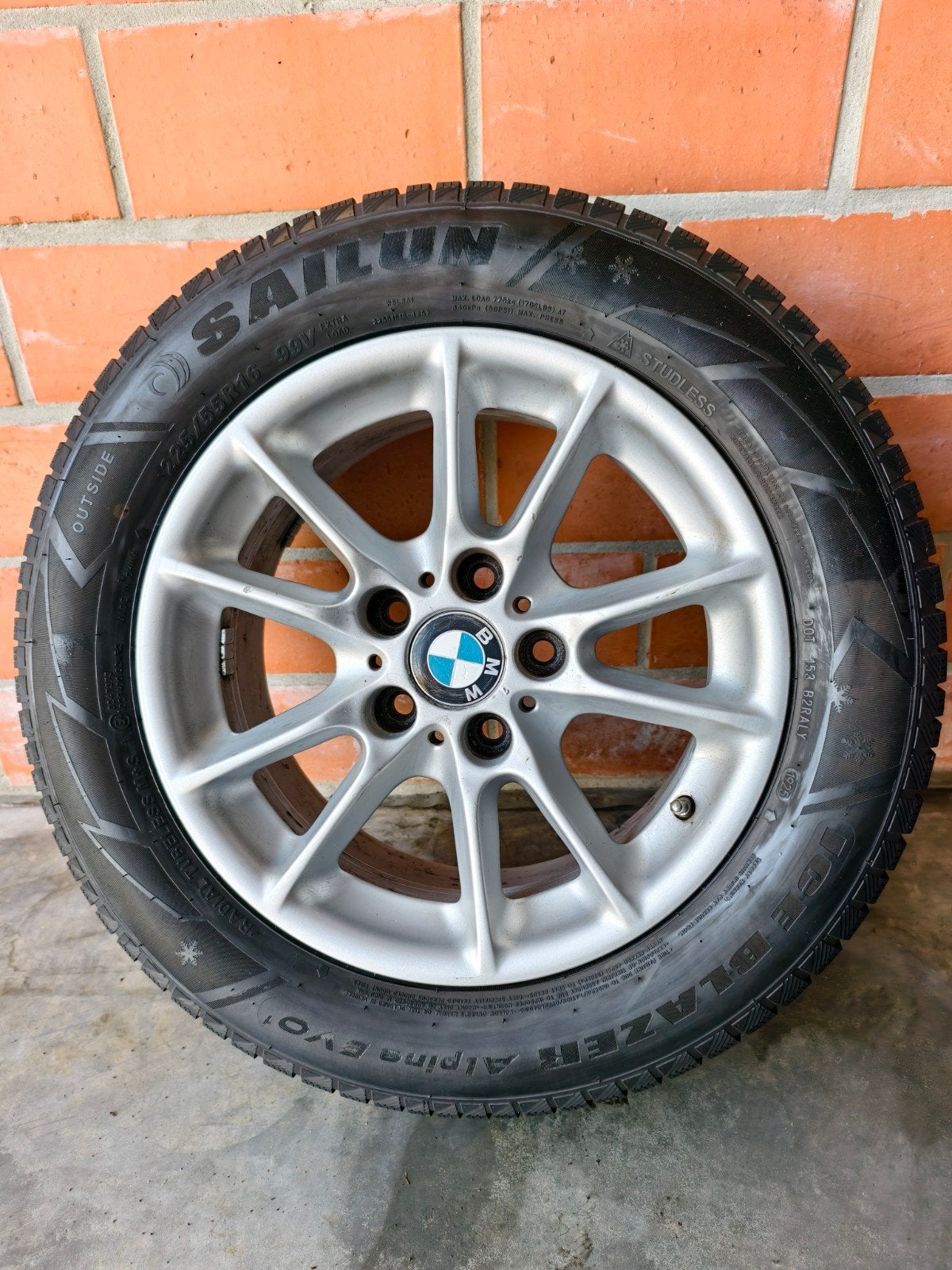R16 Velgen originele BMW met  winterbanden 225/55R16, Auto-onderdelen, Ophalen, 16 inch, Banden en Velgen, Winterbanden
