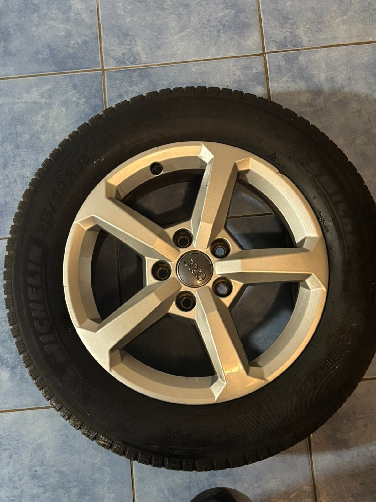 Jante audi + pneu michelin 16 pouce, Autos : Pièces & Accessoires, Pneus & Jantes, Enlèvement