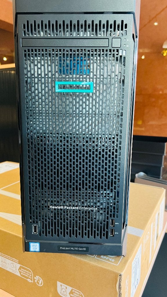 Serveur HP proliant ml110 g10, Informatique & Logiciels, Serveurs, Comme neuf, Enlèvement