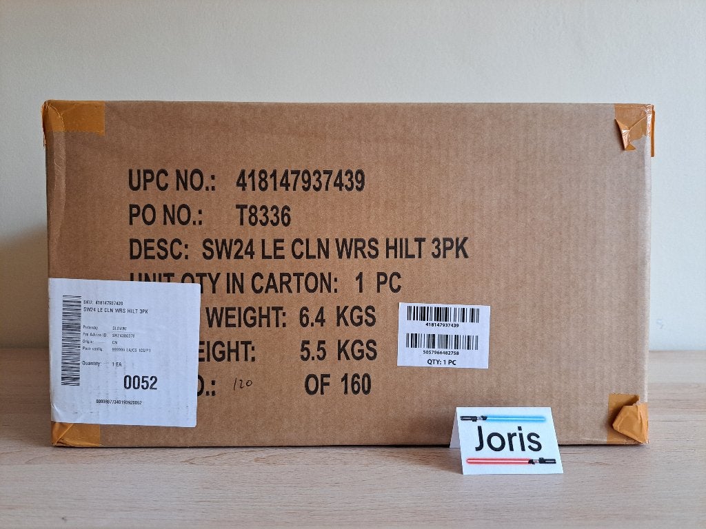 Clone Wars - Disney Legacy lightsaber set (SEALED), Verzamelen, Star Wars, Ophalen of Verzenden, Nieuw, Replica