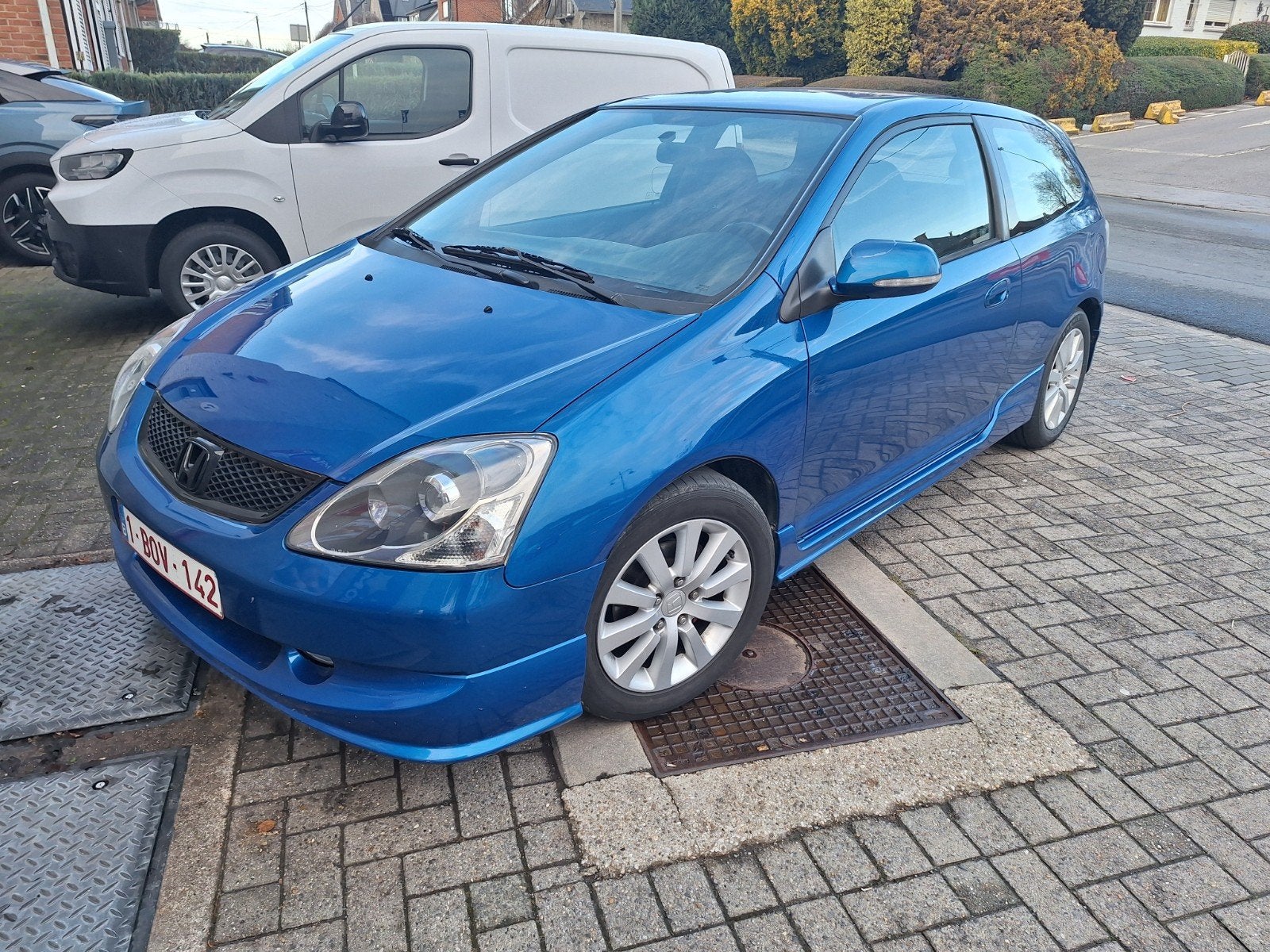 Vend Honda civic 1.4 90cv ep1 sport de 2004. Boite manuelle, Autos, Honda, Achat, Rétroviseurs électriques, Boîte manuelle, Noir