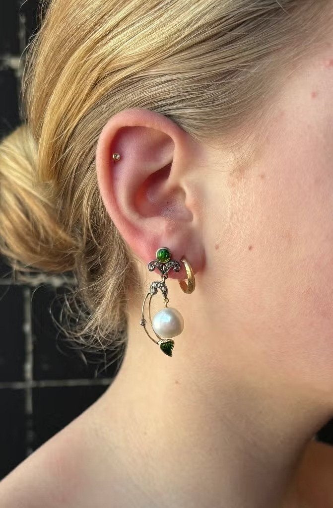 Diamant parel 18k gouden set fraaie oorbellen dames, Hangers, Ophalen of Verzenden, Zo goed als nieuw, Met edelsteen