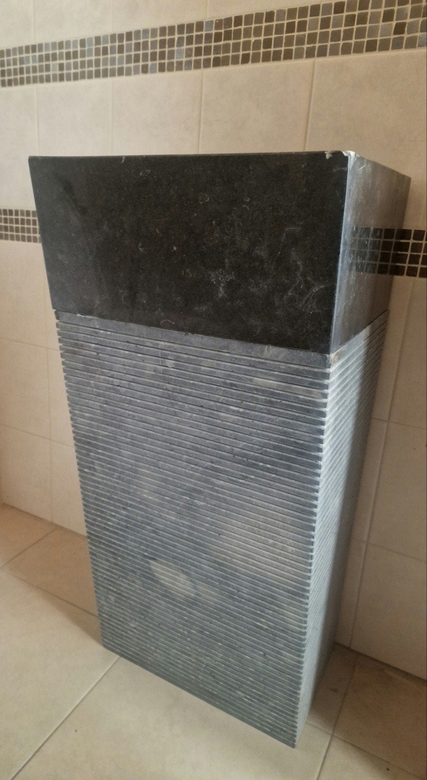 Wastafel zwart marmer en blauwe steen, Ophalen, Zo goed als nieuw, Steen, Wastafel