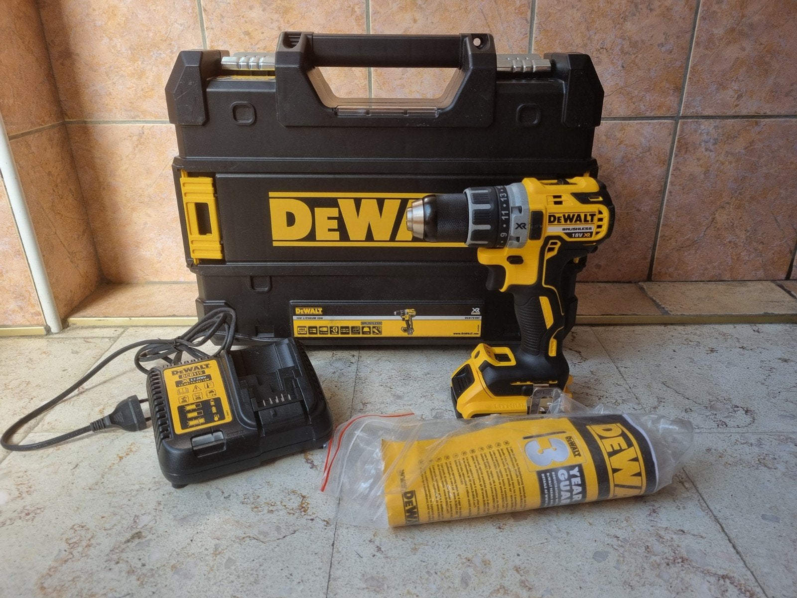 DeWalt DCD791 18V XR Brushless neuve - kit complet, Bricolage & Construction, Enlèvement, Neuf, 400 à 600 watts, Perceuse