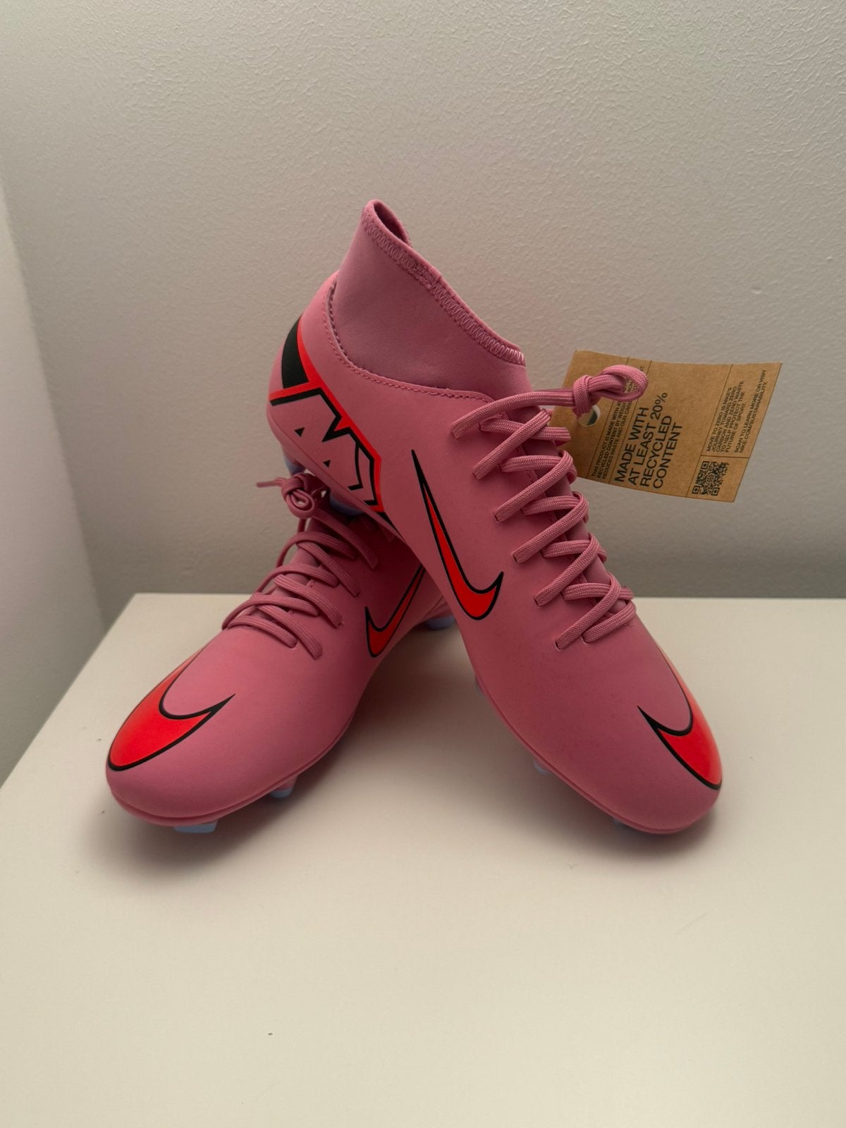 Crampons mercurial rose 42,5, Enlèvement, Comme neuf