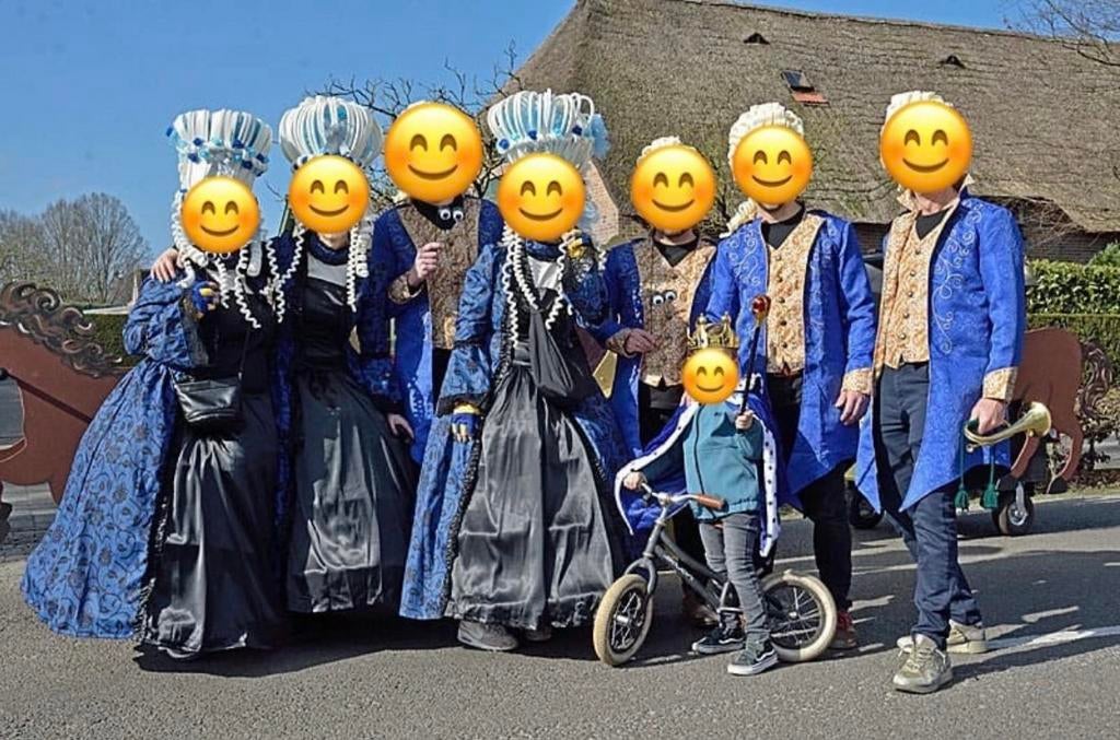 Middeleeuwse groepsoutfit, Ophalen, Zo goed als nieuw, Maat 52/54 (L)