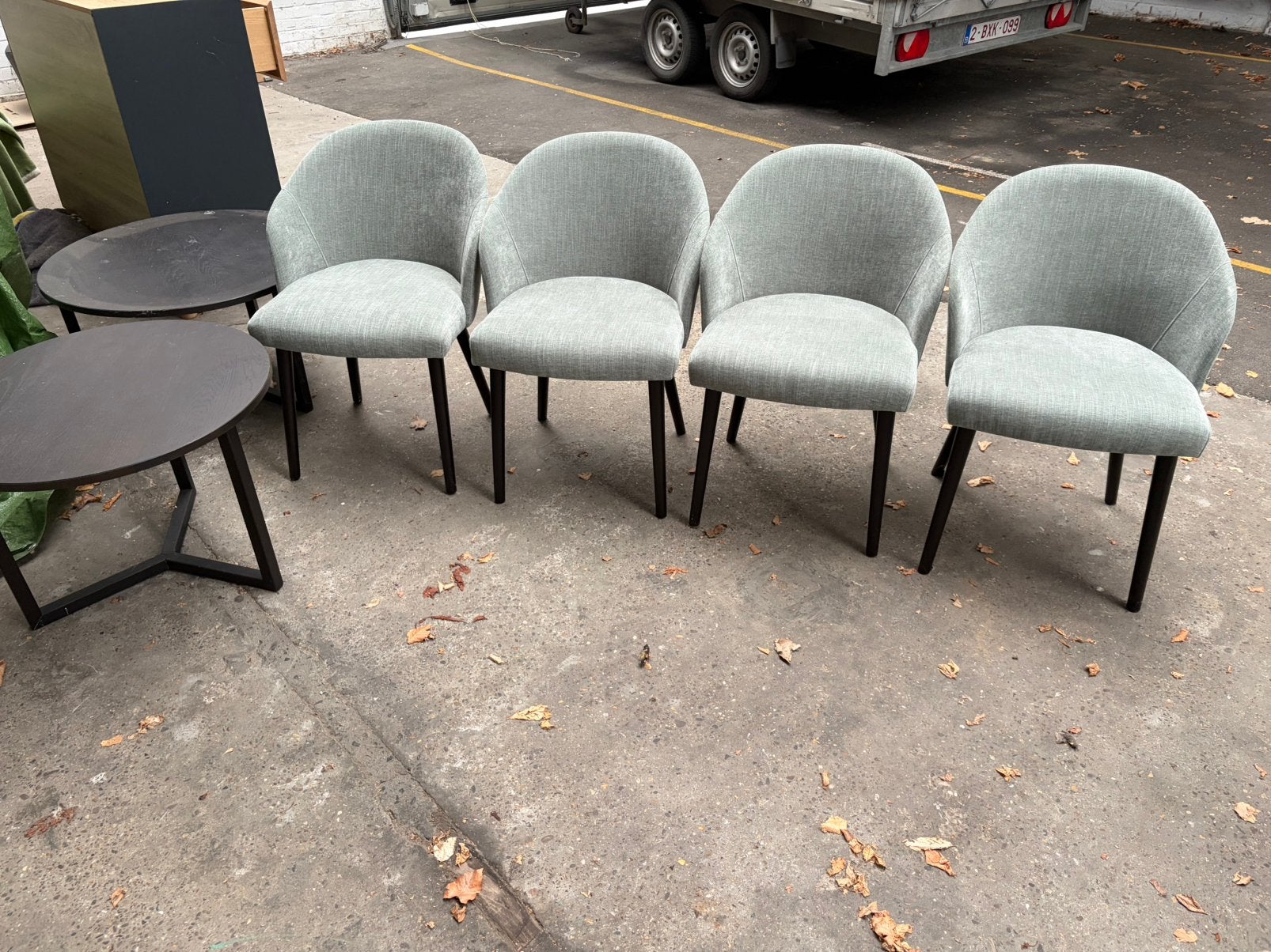 Toonzaal stoelen € 20 per stuk, Ophalen, Stof, Nieuw, Grijs