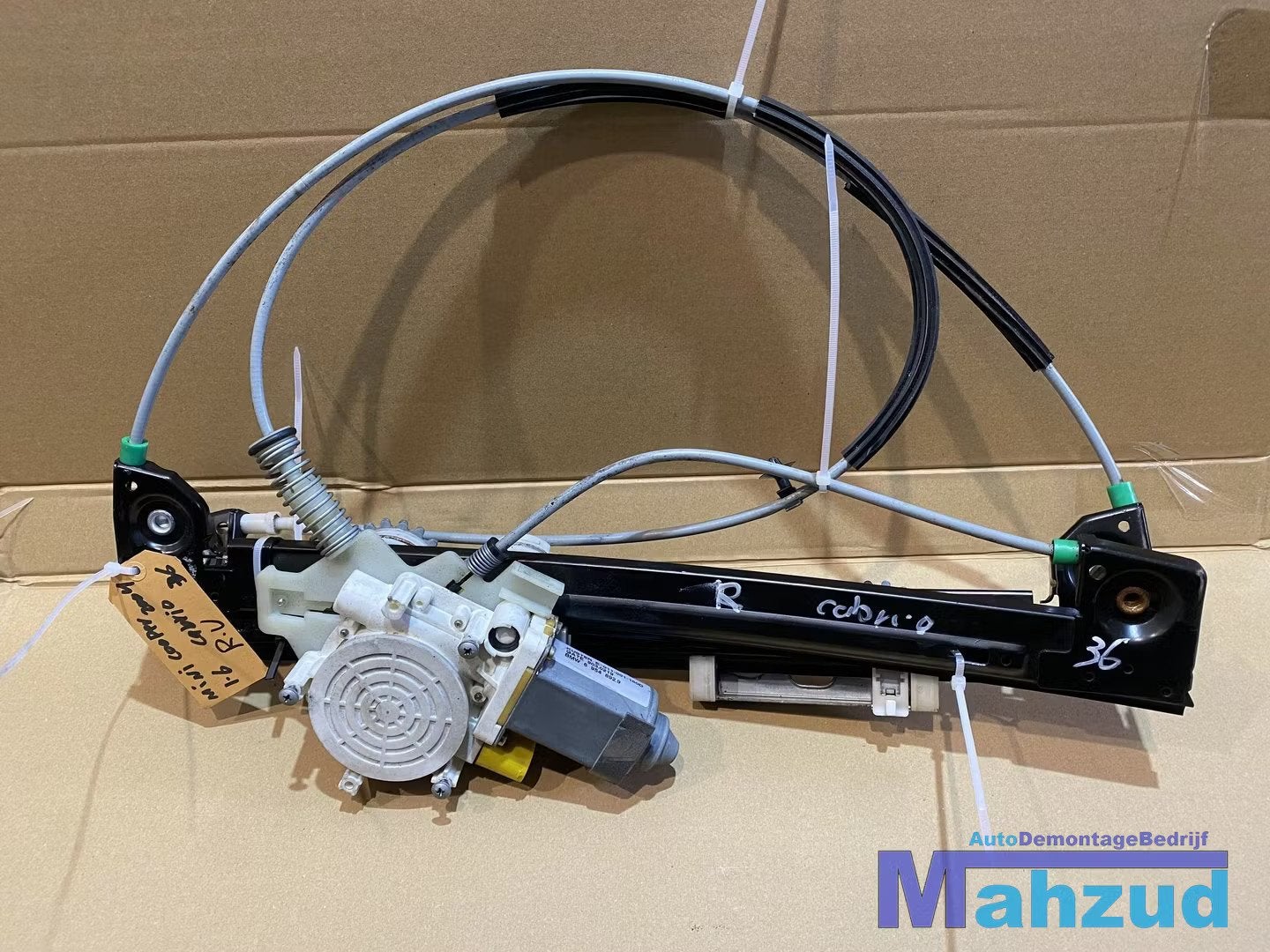 MINI COOPER ONE R52 rechts voor raammechaniek 2004-2008, Customer.service@mini.co.uk, BMW AG, Petuelring 130
80788  Munich, DE