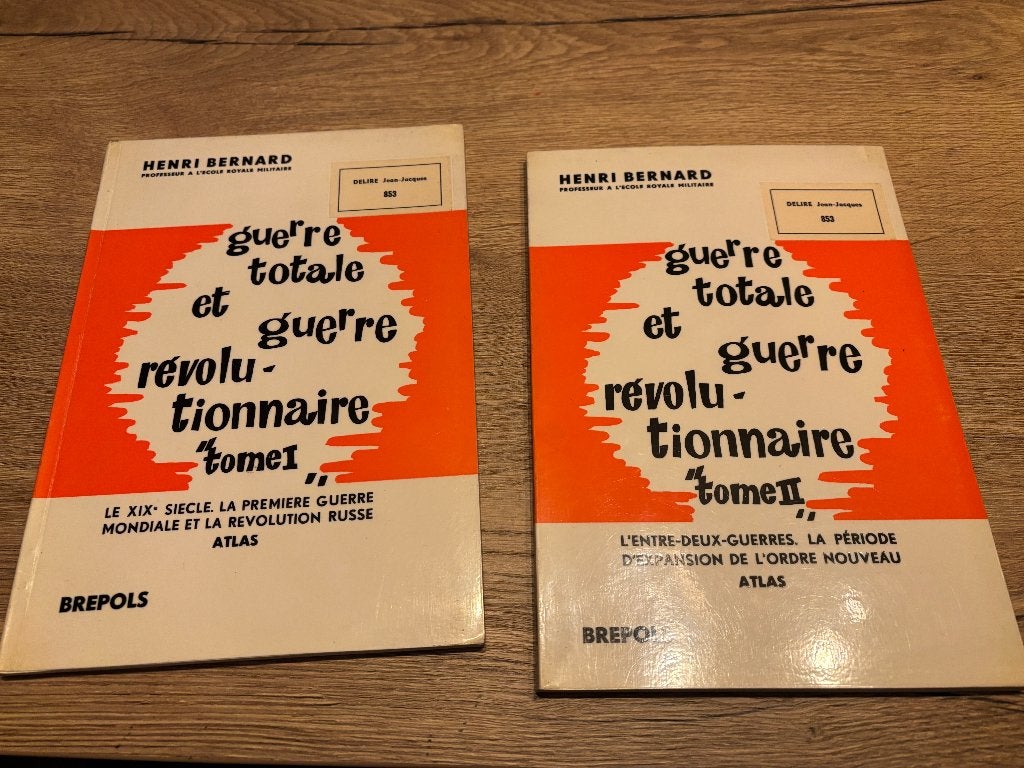 Guerre totale et guerre révolutionnaire Brepols WW2, Boeken, Ophalen of Verzenden, Tweede Wereldoorlog, Gelezen, Overige onderwerpen