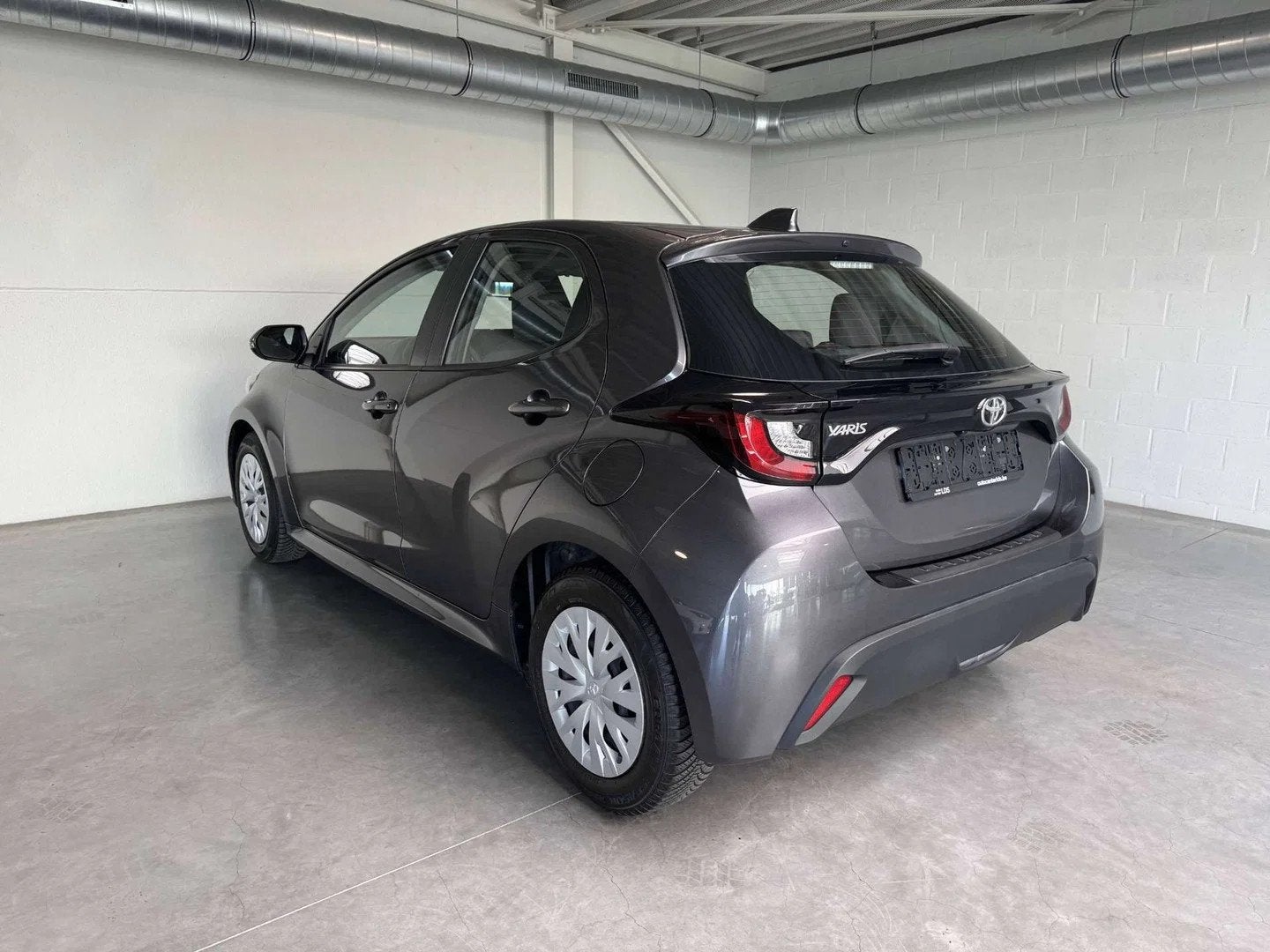 Toyota Yaris Yaris 1.0i VVT-i - 5-deur - Camera - Apple CarP, Auto's, Stof, 72 pk, 127 g/km, Bedrijf