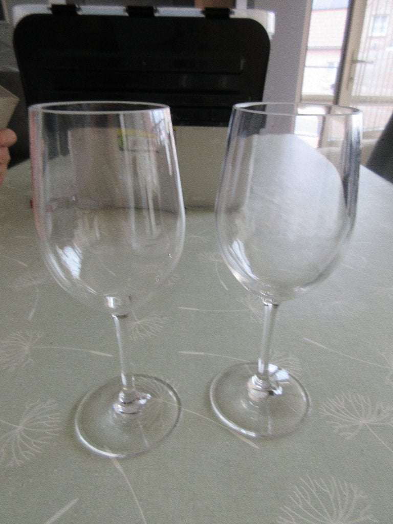 2 nieuwe plastiek wijnglazen, Caravanes & Camping, Enlèvement ou Envoi, Neuf