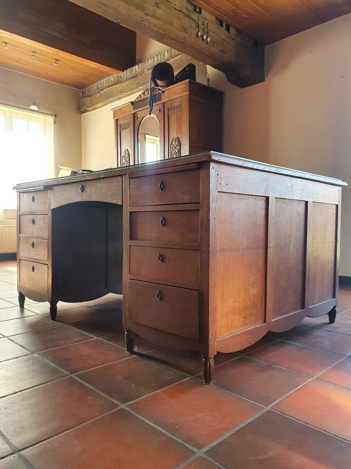 dubbele bureau eik, Ophalen