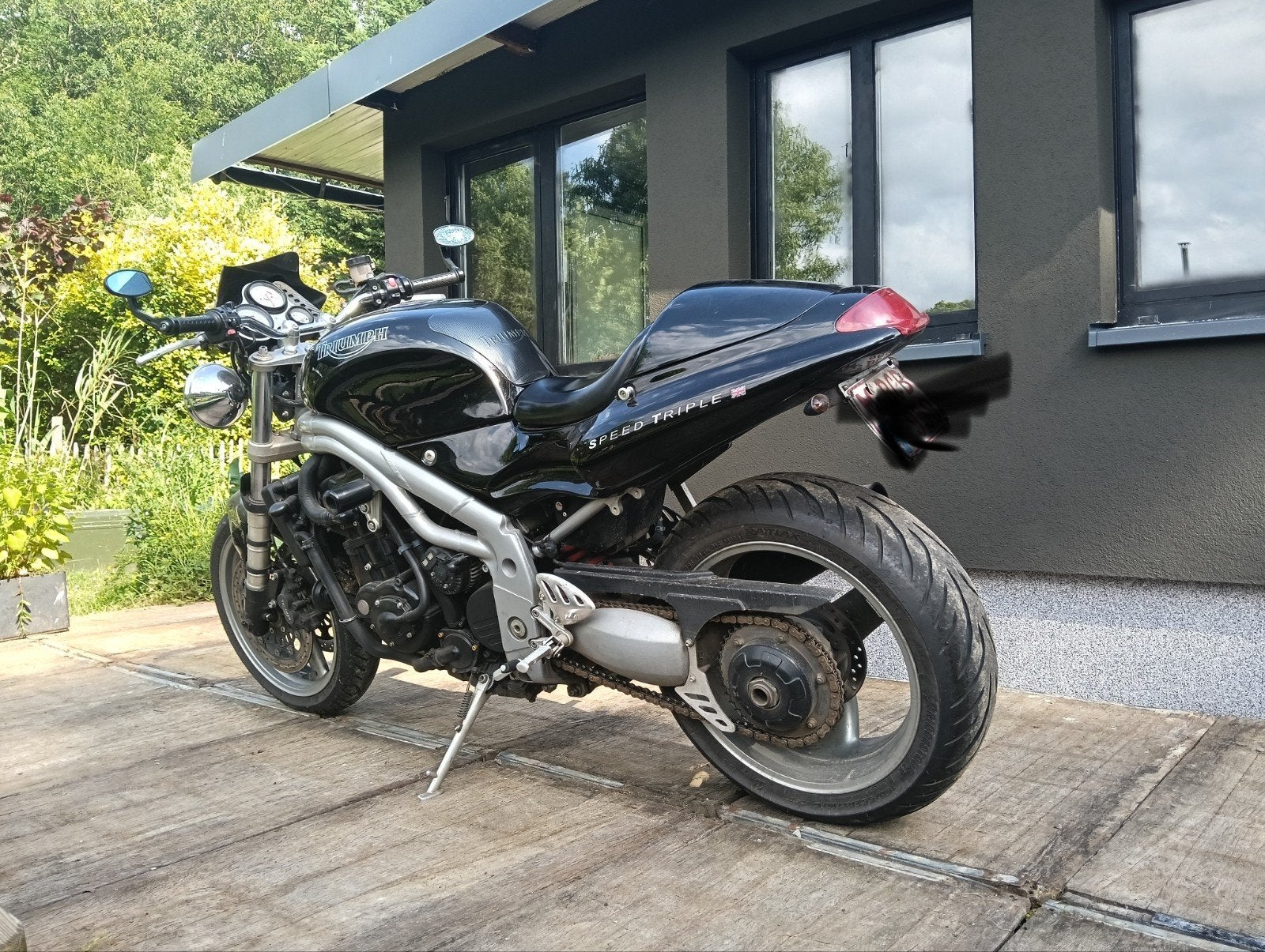 Triumph Speed Triple 955i, Motoren, Particulier